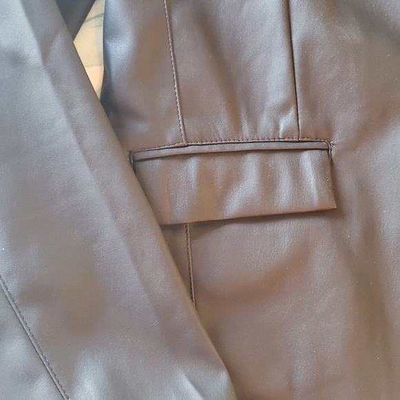 Faux leather BLAZER soft and comfy - Picture 6 of 8